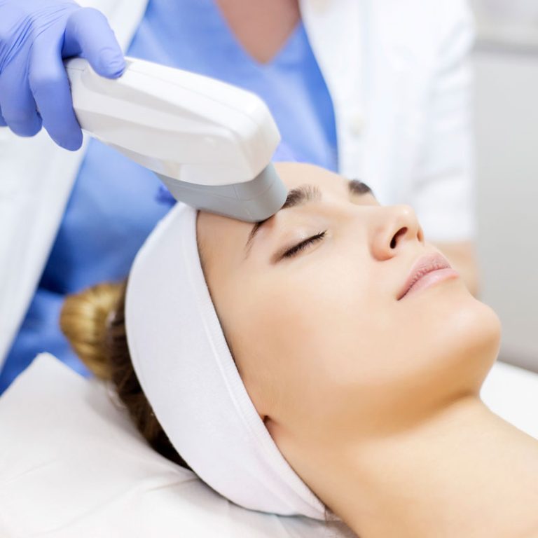 Aesthetic specialist: Experts in beauty enhancement