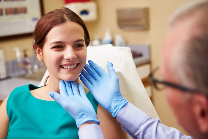 How to Choose the Right Doctor for Cosmetic Surgery: Tips and Considerations